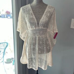 NWT Lace and Eyelet Bathing Suit 👙 Cover-Up
Xhilaration size Medium.  NWT
